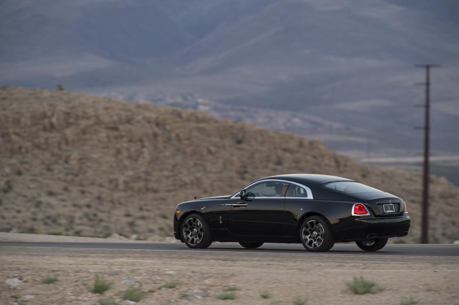  Rolls-Royce Wraith Black Badge 2016 года  (NA) (фото 28 из 30)